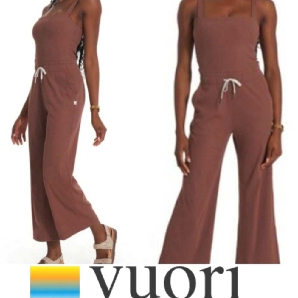 Vuori Pose Jumpsuit in Hazelnut. Size S